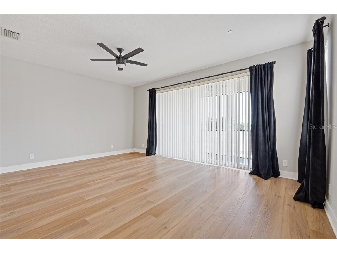 1129 Venetian Harbor Drive NE Saint Petersburg FL 33702 TB8426411 image5