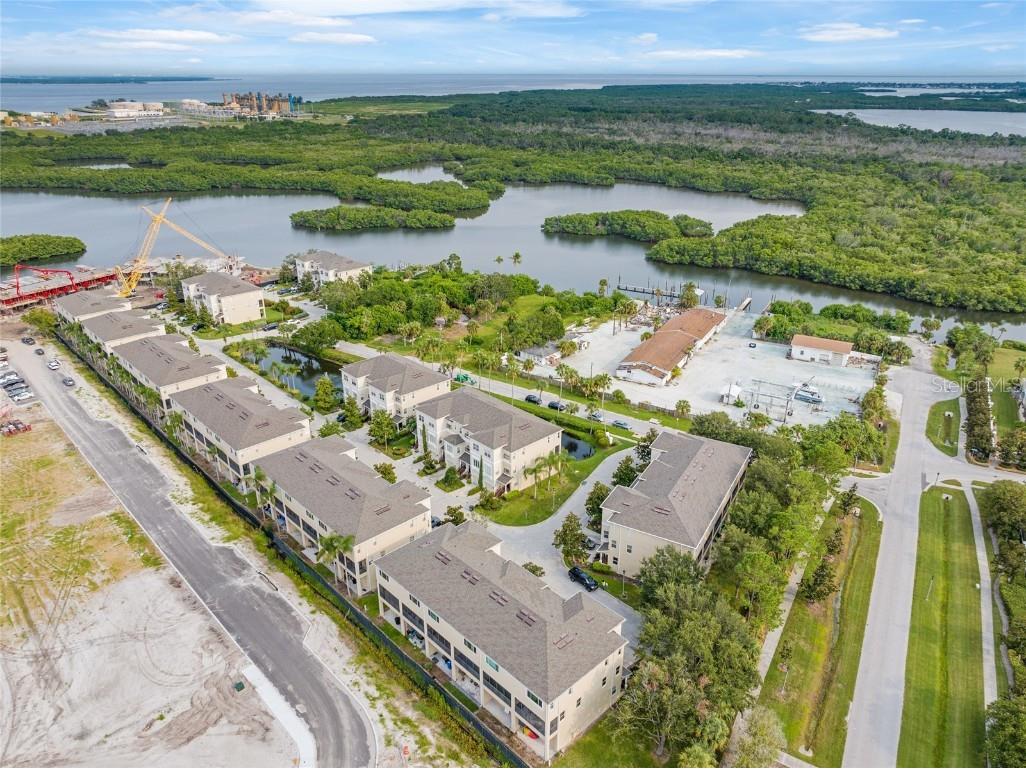 1129 Venetian Harbor Drive NE Saint Petersburg FL 33702 TB8426411 image51