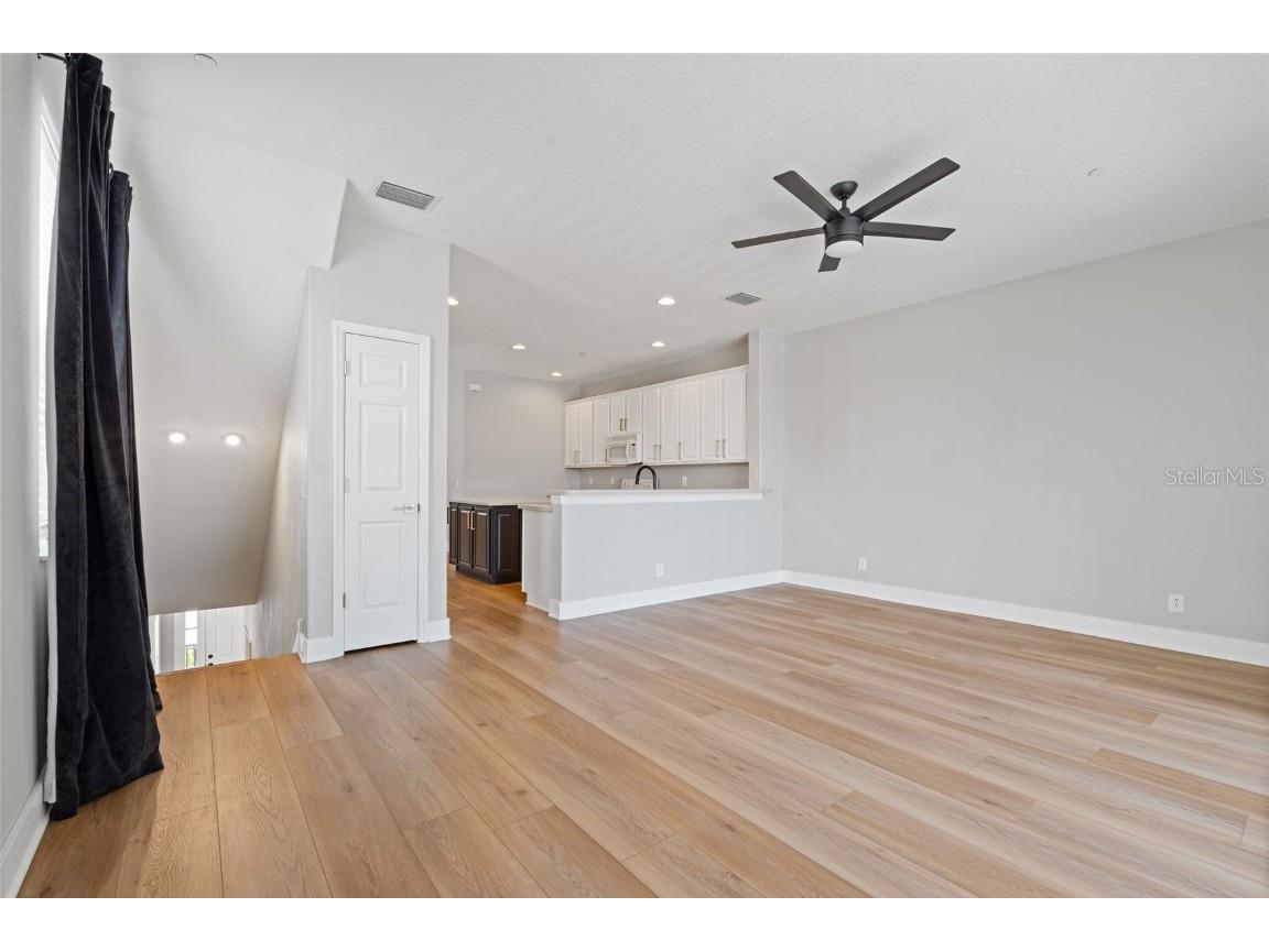 1129 Venetian Harbor Drive NE Saint Petersburg FL 33702 TB8426411 image6