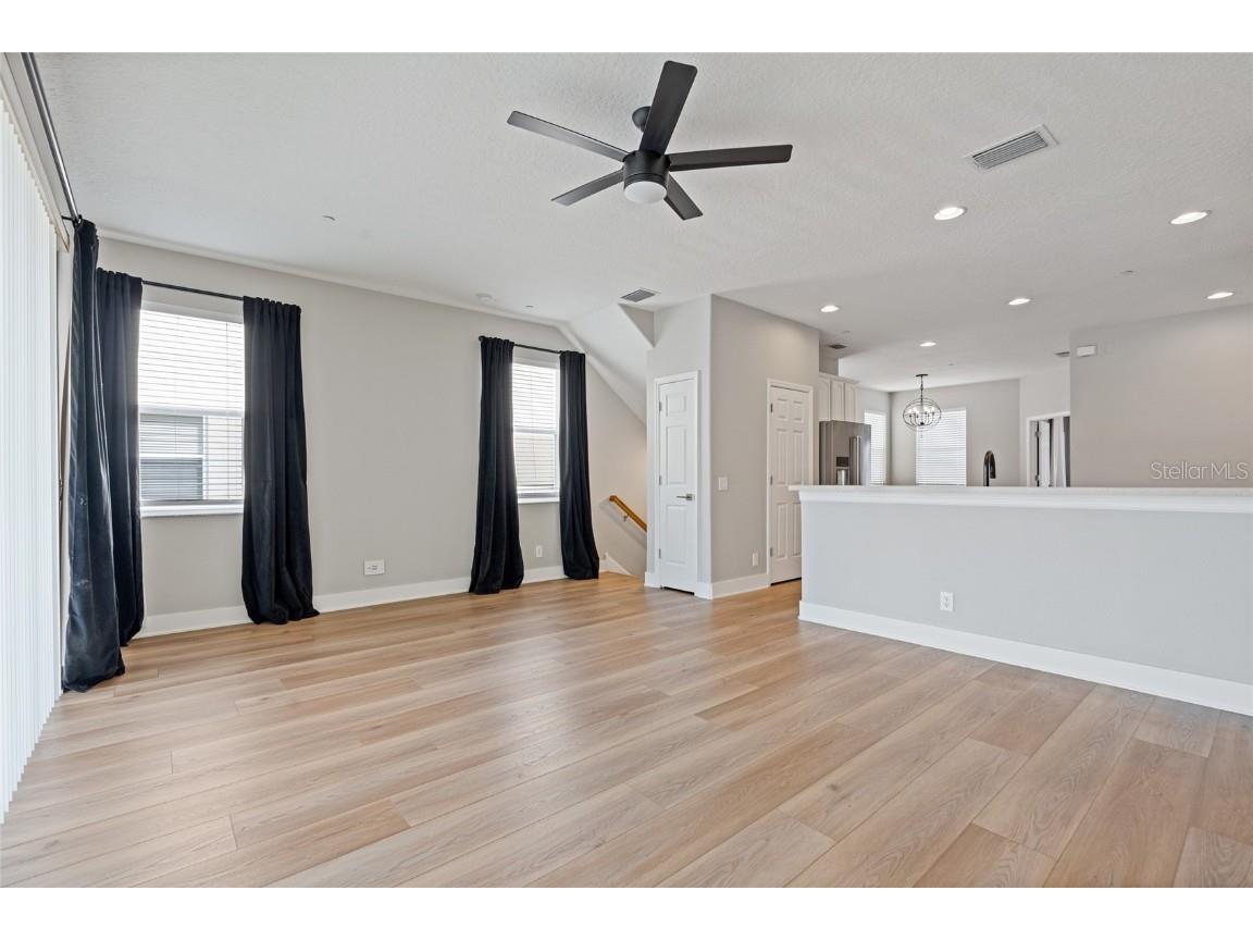 1129 Venetian Harbor Drive NE Saint Petersburg FL 33702 TB8426411 image7