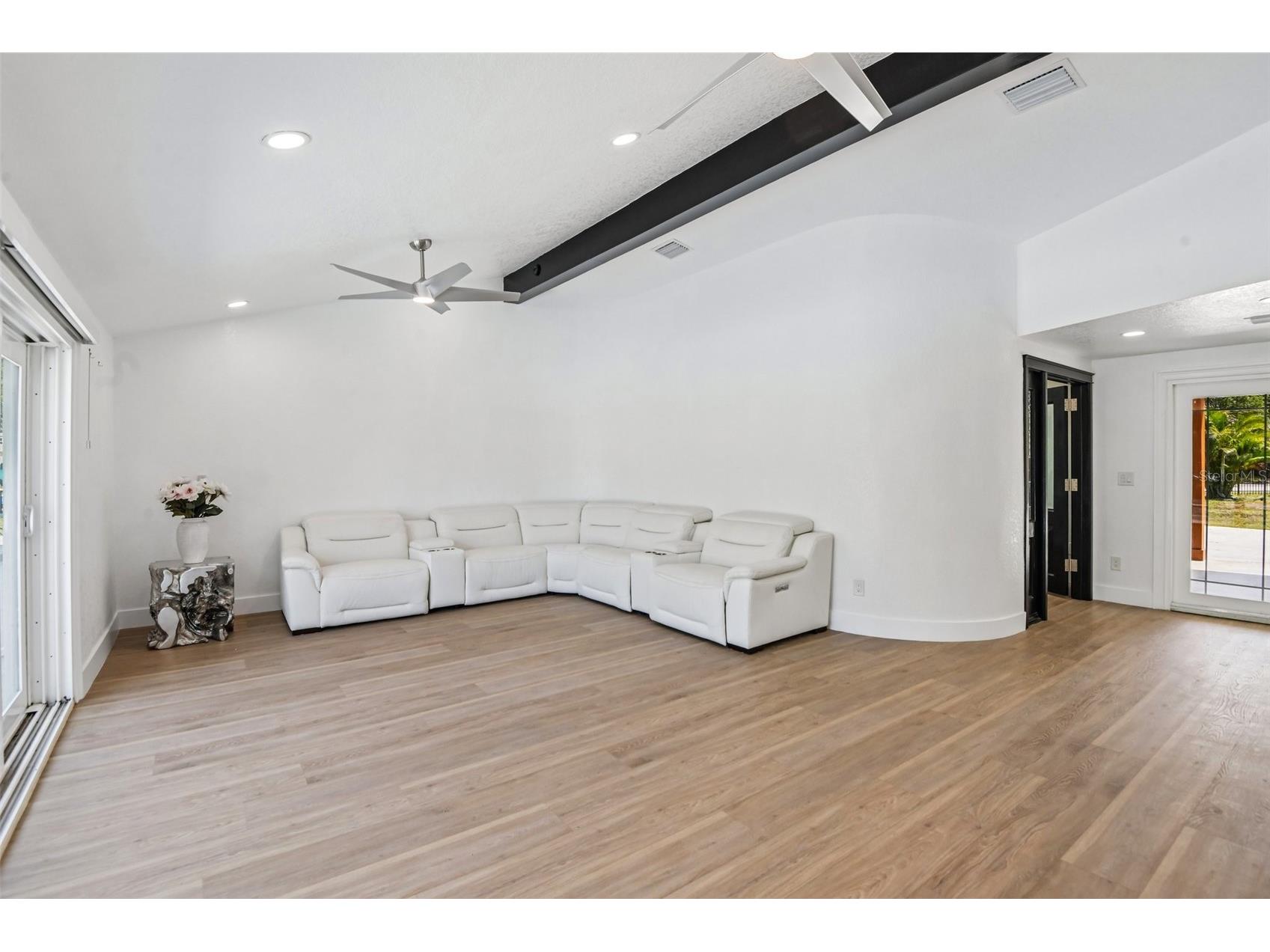 11295 131st Street Largo FL 33774 TB8514967 image6