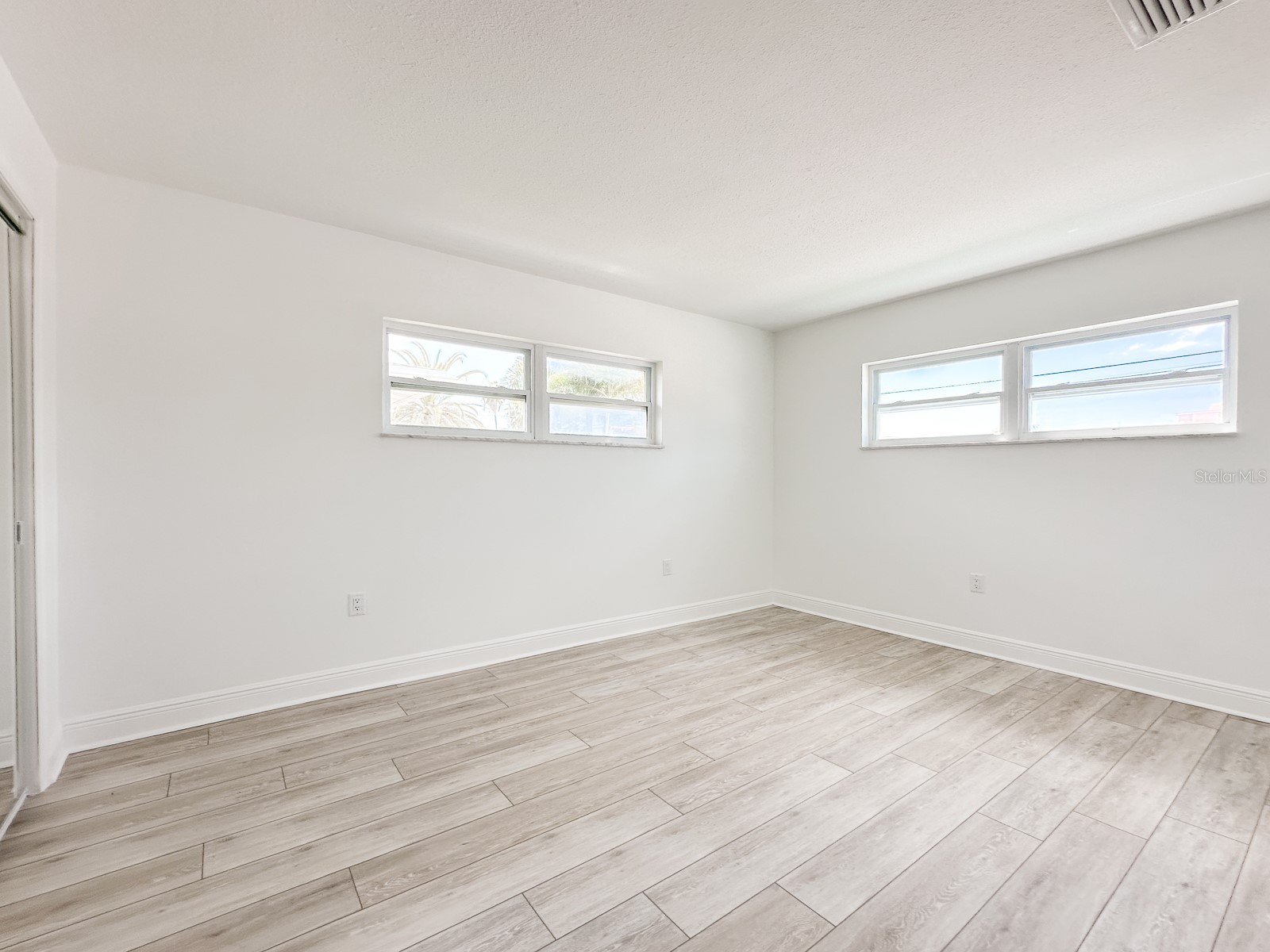 11295 1st Street E Treasure Island FL 33706 TB8432743 image15