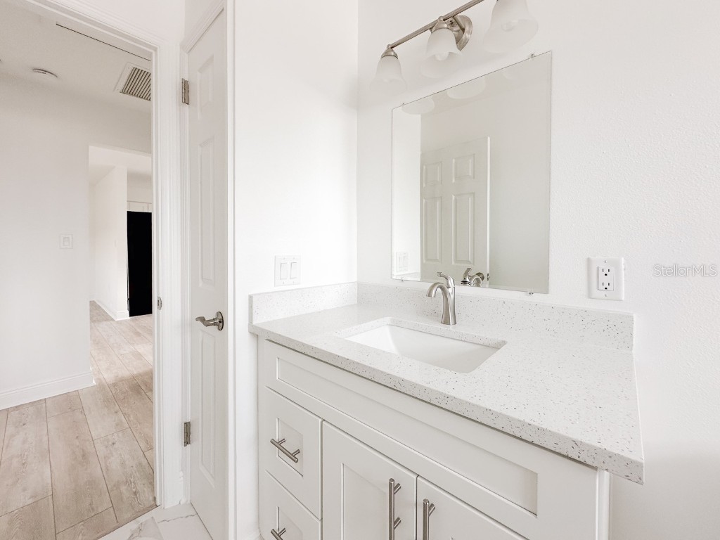 11295 1st Street E Treasure Island FL 33706 TB8432743 image28