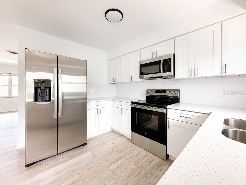 11295 1st Street E Treasure Island FL 33706 TB8432743 image5