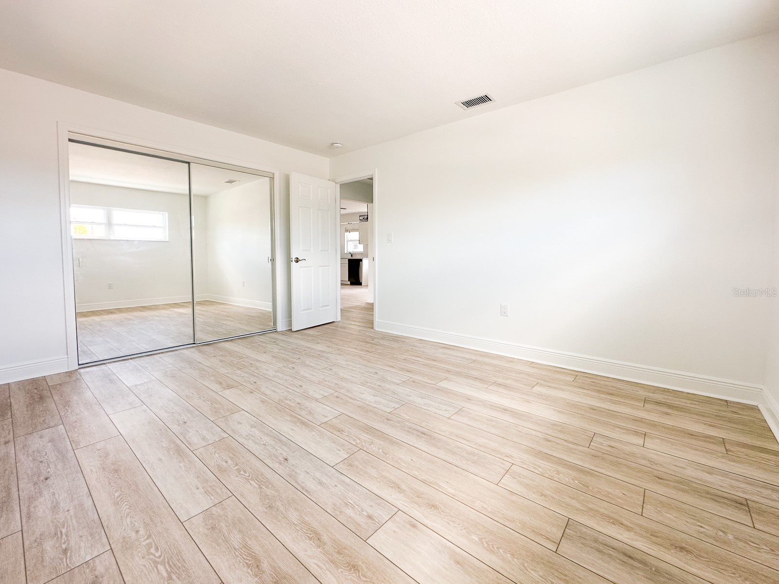 11295 1st Street E Treasure Island FL 33706 TB8499441 image14