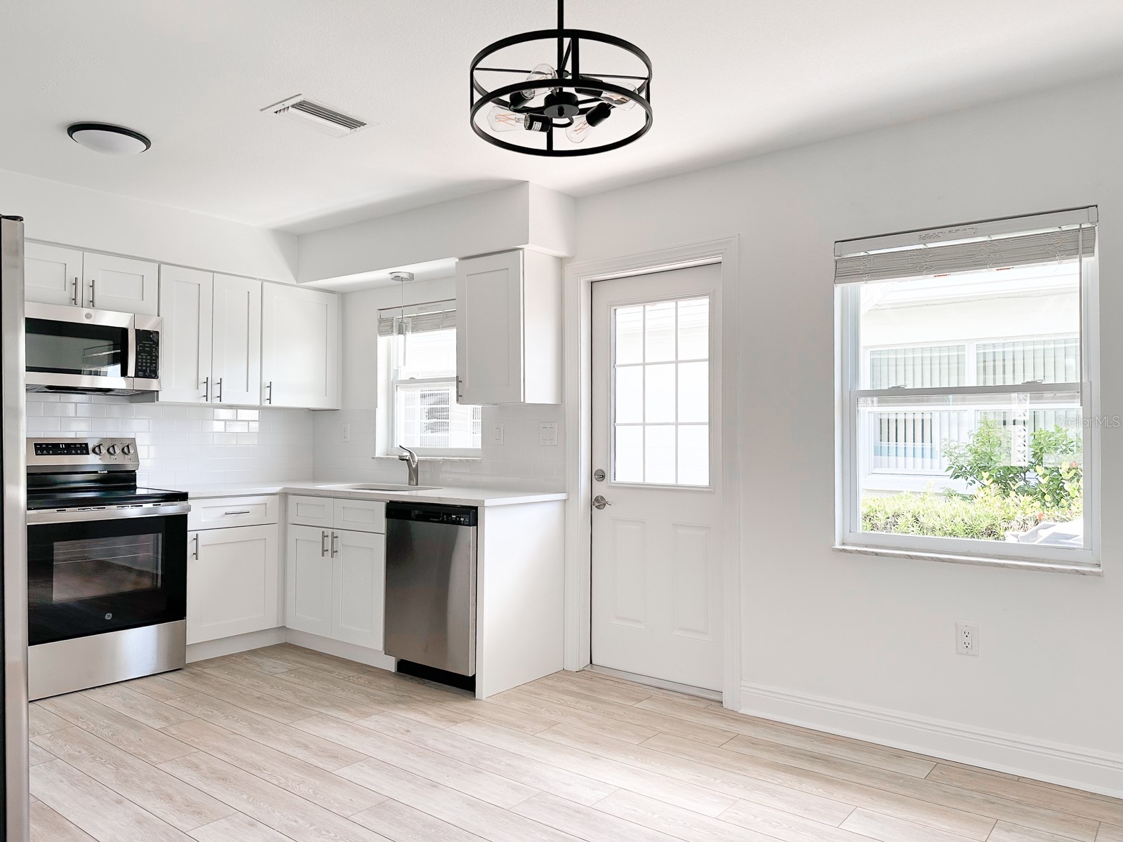 11295 1st Street E Treasure Island FL 33706 TB8499441 image25