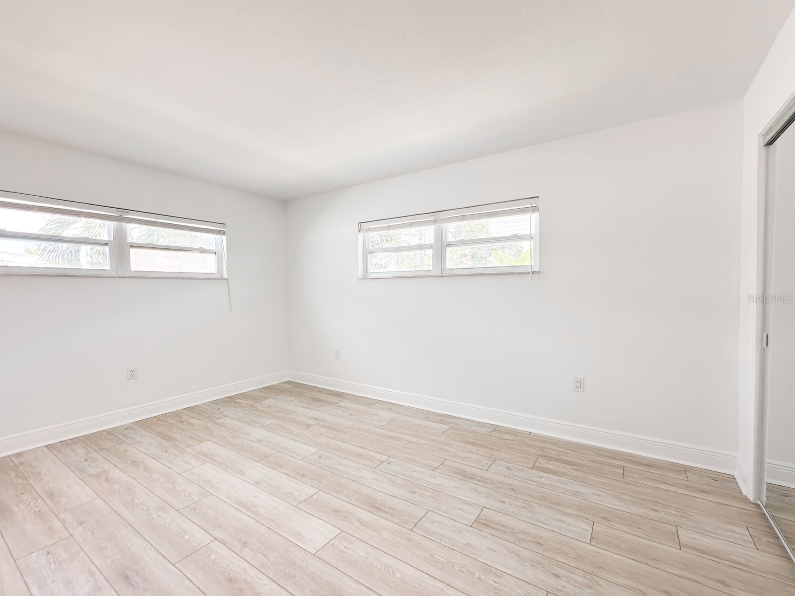 11295 1st Street E Treasure Island FL 33706 TB8499441 image38