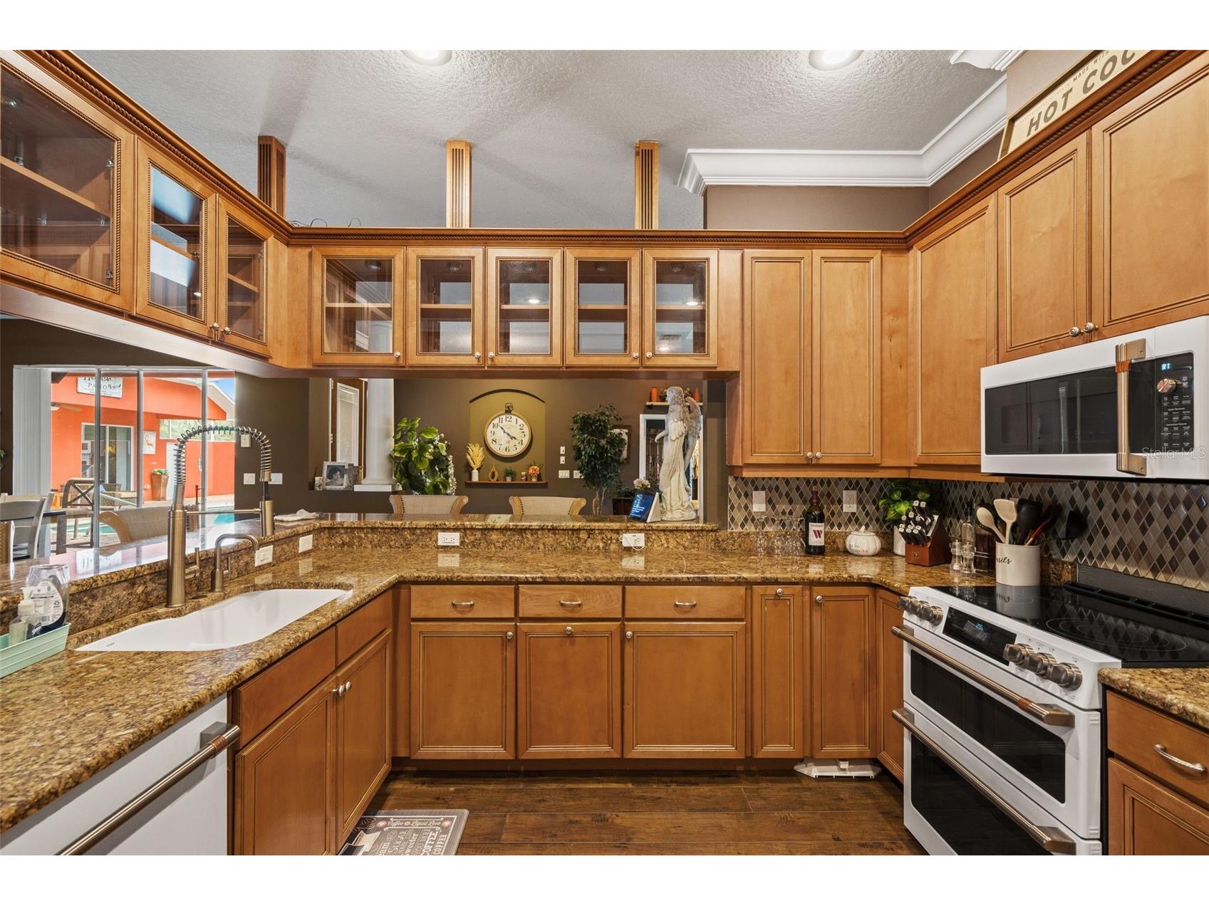 11296 Warm Wind Way Weeki Wachee FL 34613 W7883673 image23