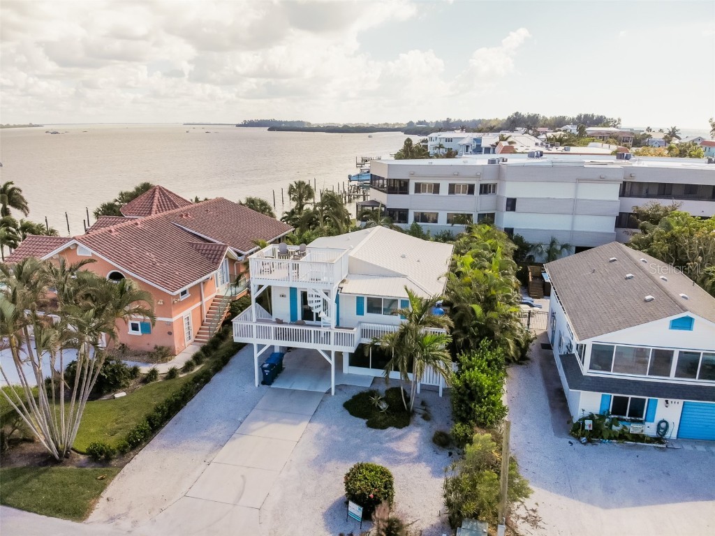 113 8th Street S Bradenton Beach FL 34217 A4551380 image1