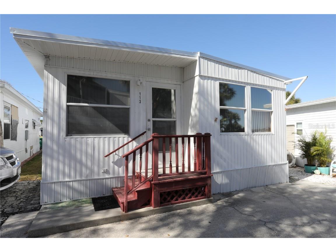 113 Aura Street Englewood FL 34223 - GULF OF MEXICO / LEMON BAY D6135221 image1