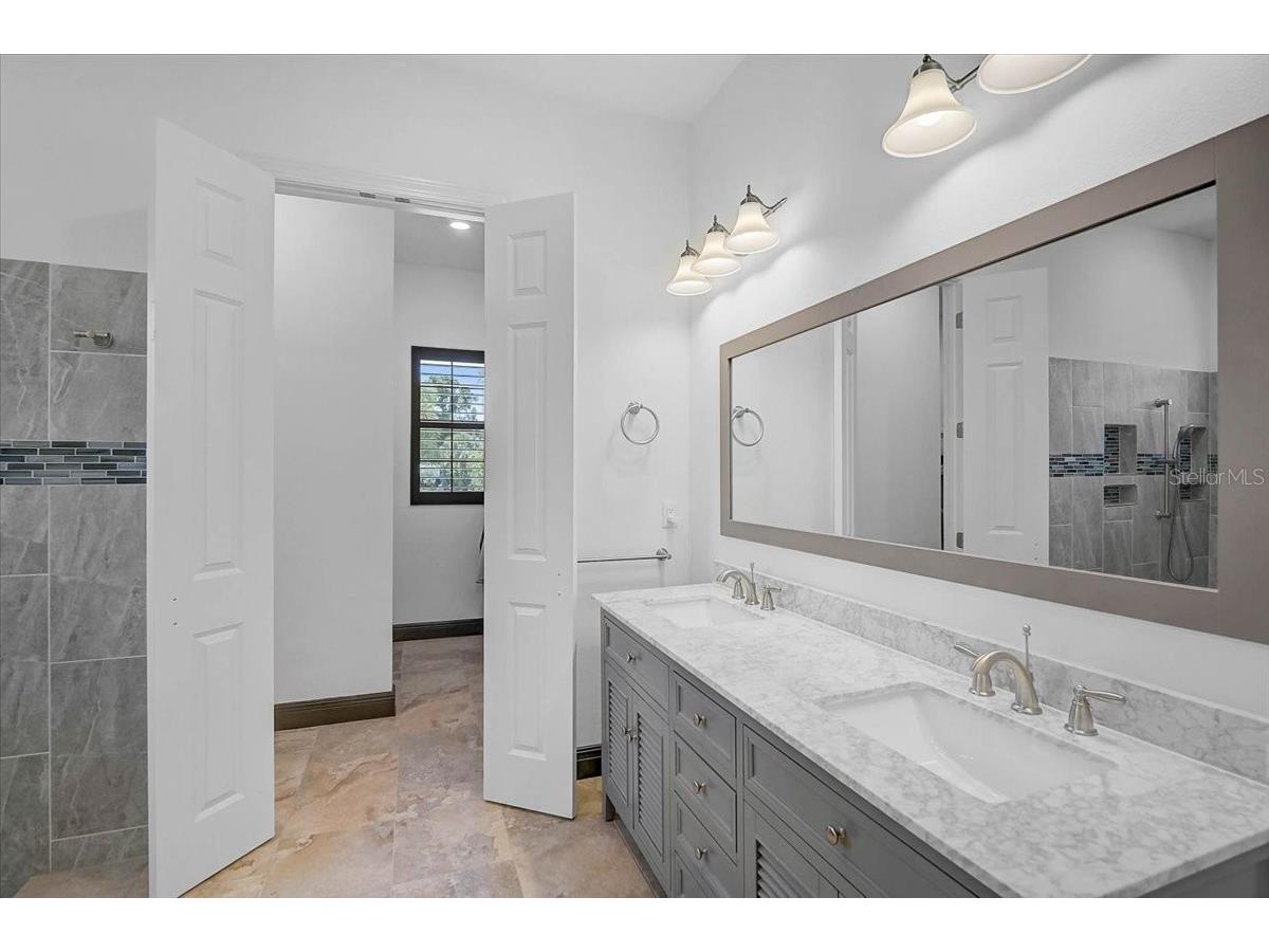 113 Burney Road Osprey FL 34229 A4690672 image21