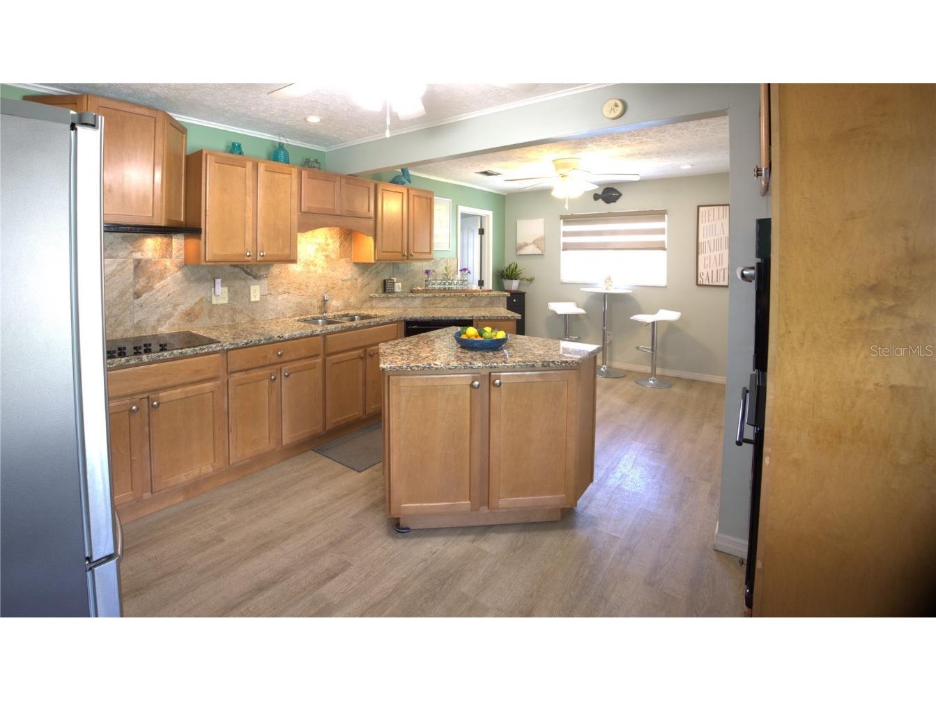 113 Colonia Lane W Nokomis FL 34275 A4665224 image5