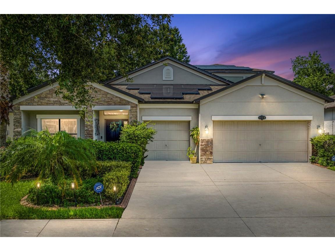 113 Dakota Hill Drive Seffner FL 33584 L4930817 image1