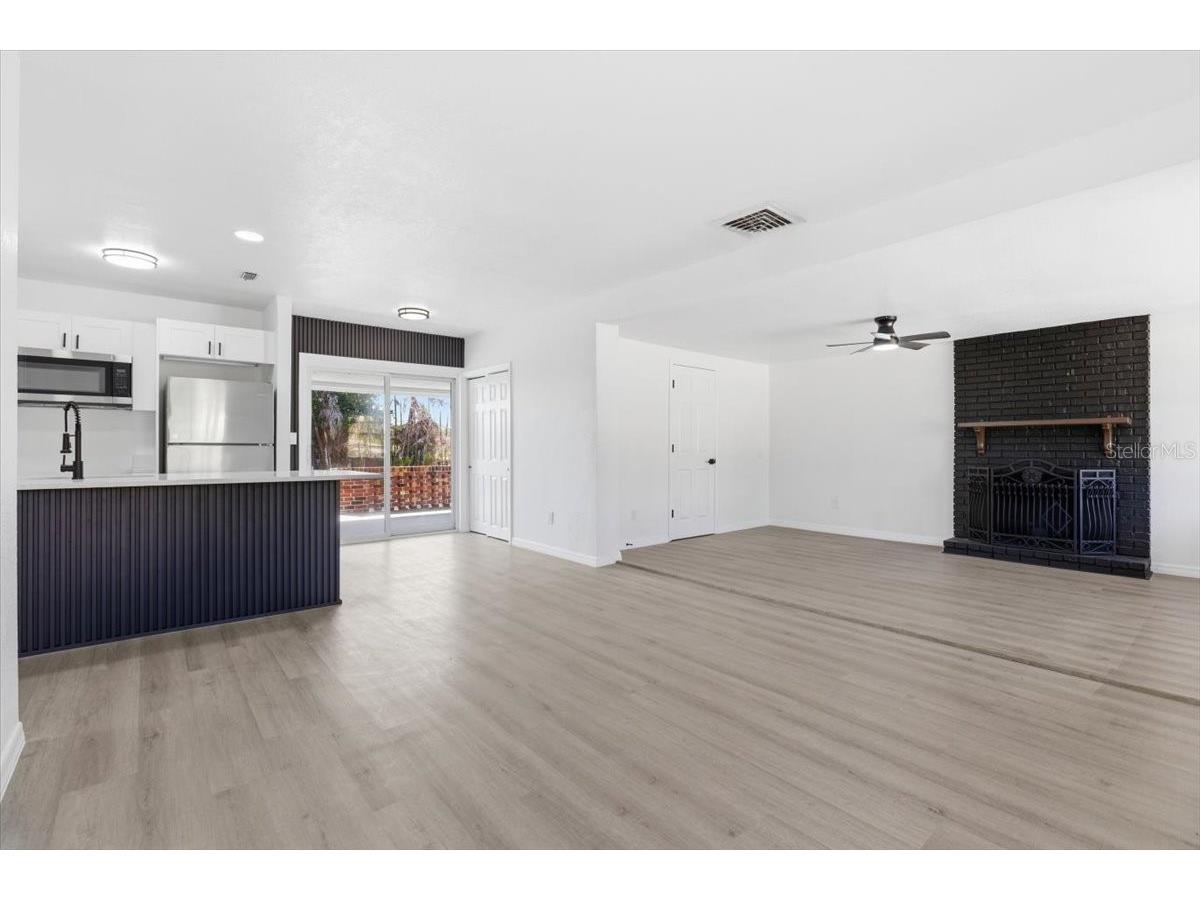 113 Eastway Dr Lakeland FL 33803 TB8498335 image2