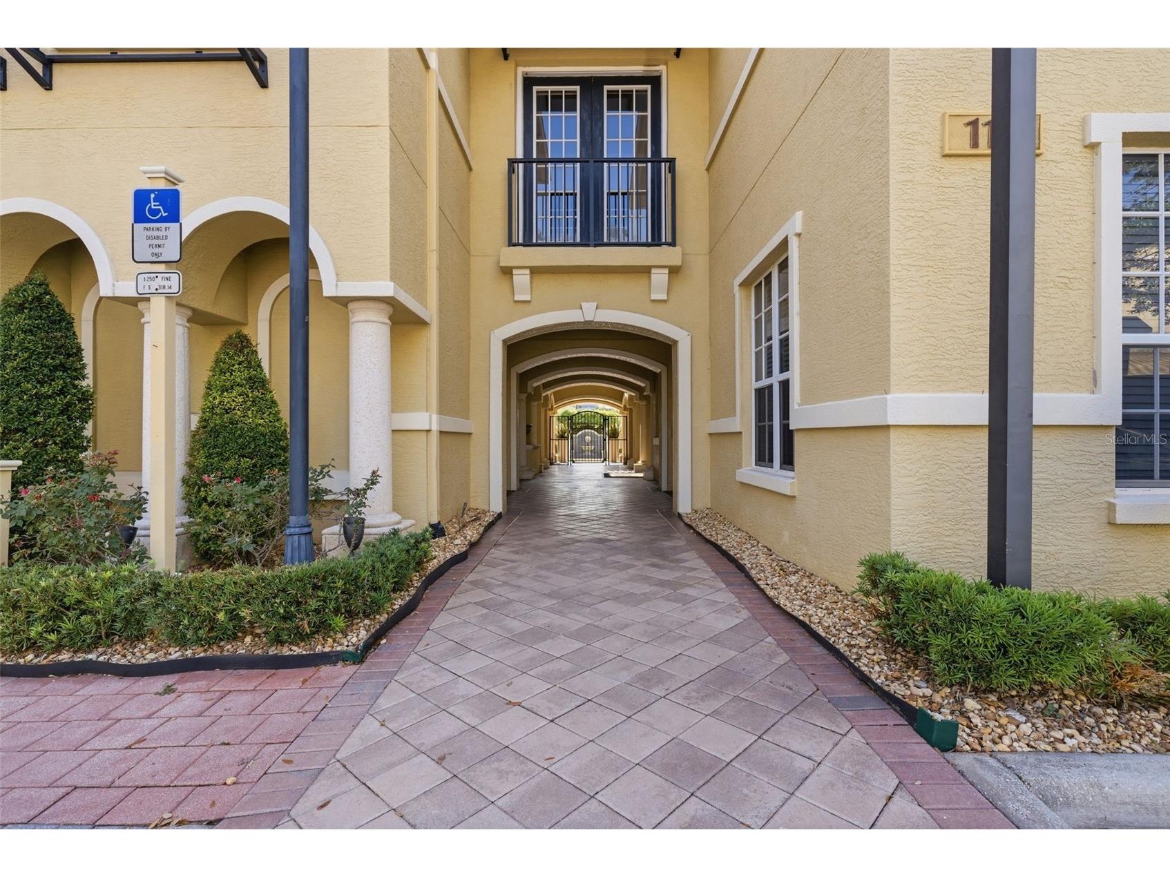113 Grand Beach Place Tampa FL 33609 TB8518319 image3