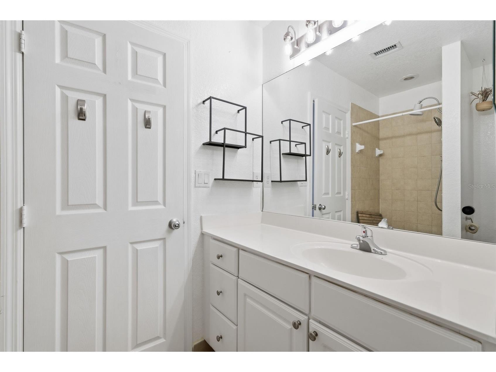 113 Grand Beach Place Tampa FL 33609 TB8518319 image30