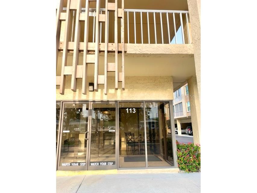 113 Island Way #234 Clearwater FL 33767 - INTRACOASTAL TO GULF OF MEXICO U8199309 image1