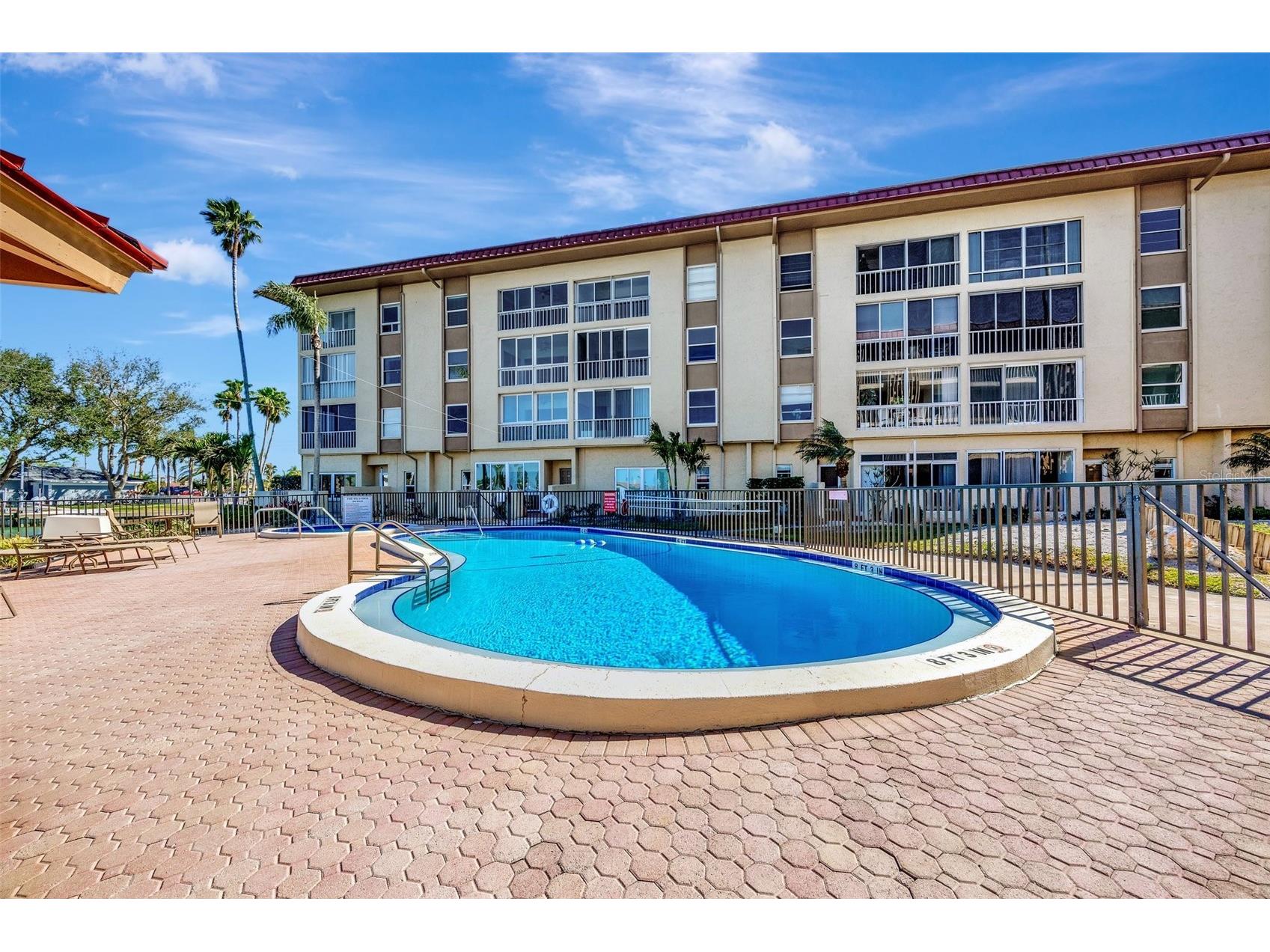 113 Island Way #241 Clearwater Beach FL 33767 - CLEARWATER HARBOR AND BAY TB8468180 image6