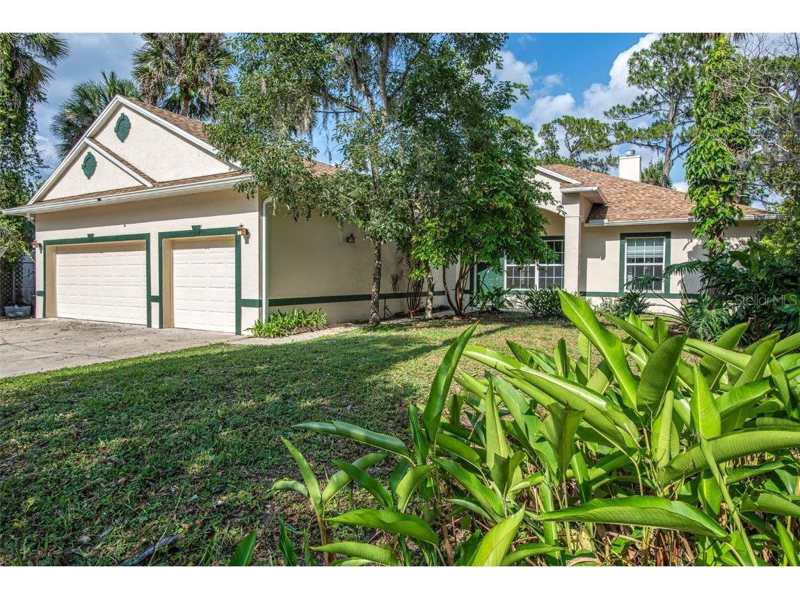 113 Jane Creek Drive Geneva FL 32732 - JANE CREEK / LAKE HARNEY O6116595 image1