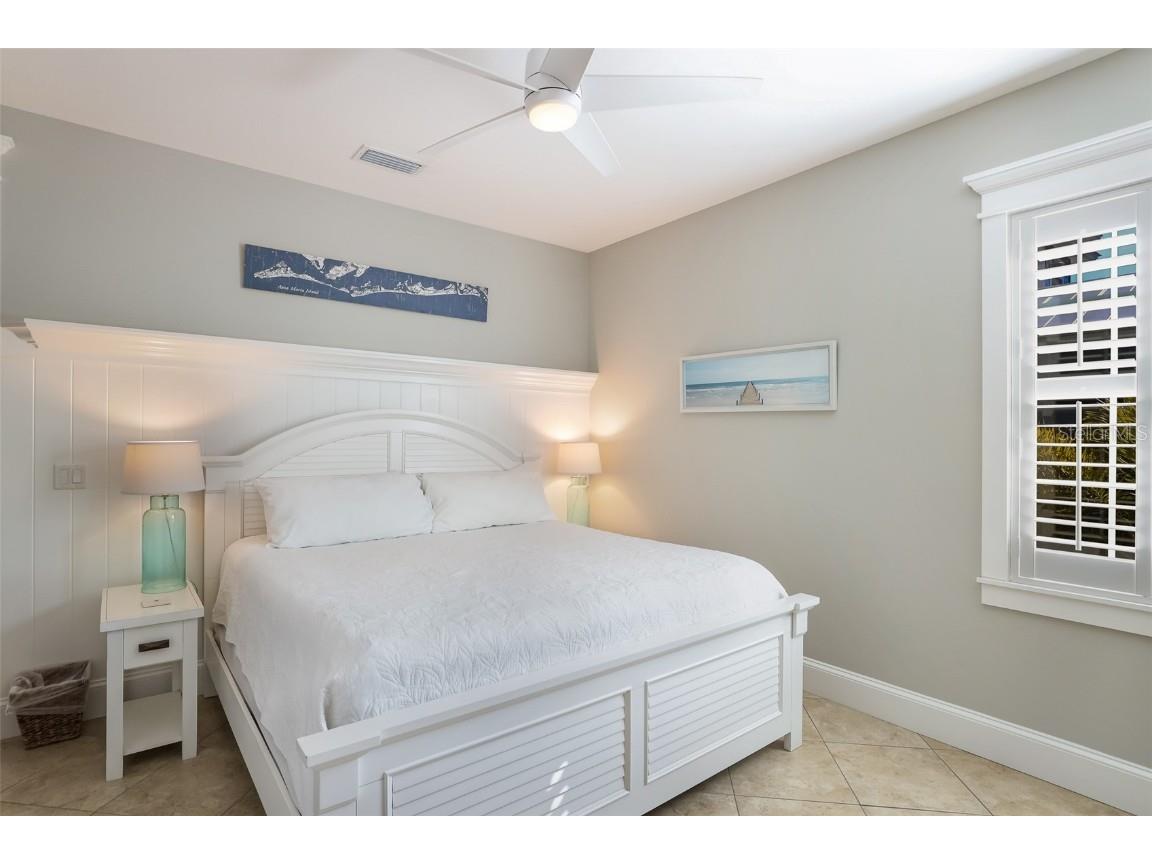 113 Maple Avenue Anna Maria FL 34216 A4649747 image15