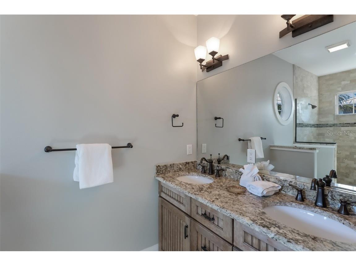 113 Maple Avenue Anna Maria FL 34216 A4649747 image16