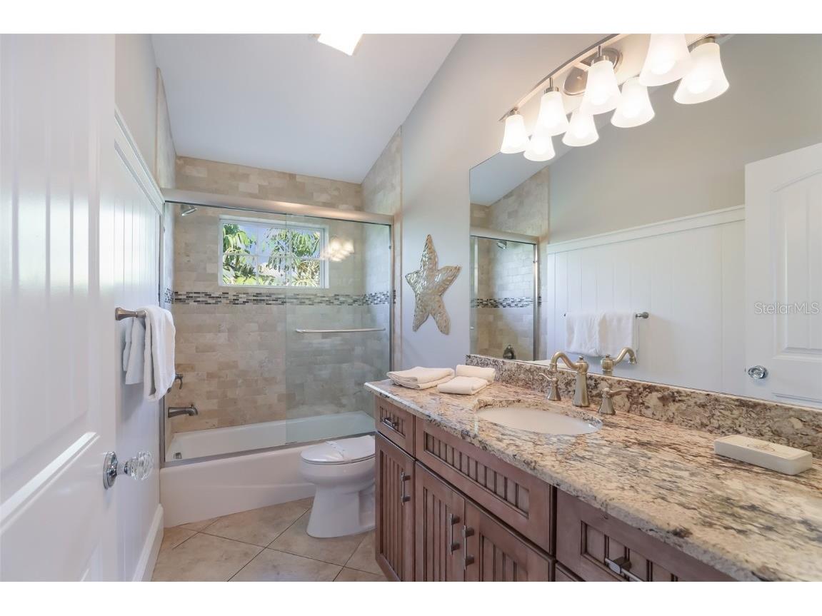 113 Maple Avenue Anna Maria FL 34216 A4649747 image32