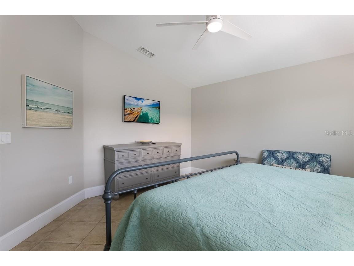 113 Maple Avenue Anna Maria FL 34216 A4649747 image36