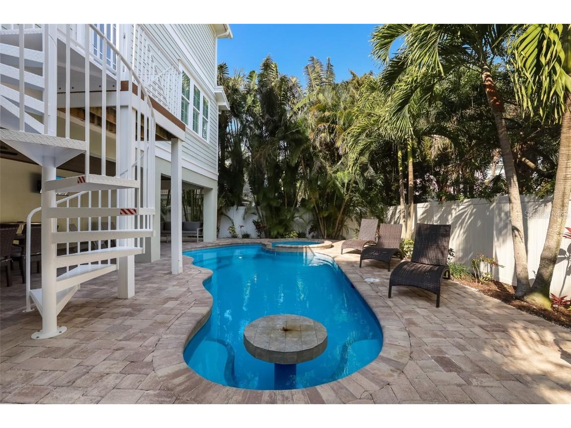 113 Maple Avenue Anna Maria FL 34216 A4649747 image53