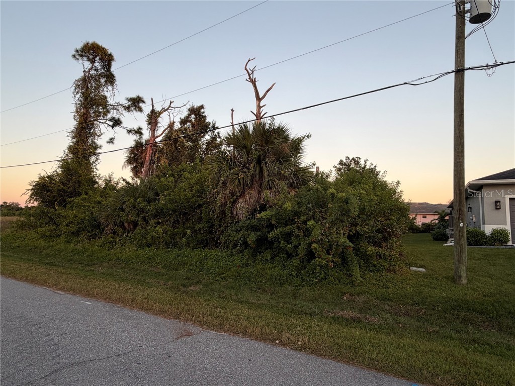 113 Opal Dr Rotonda West FL 33947 C7517770 image2