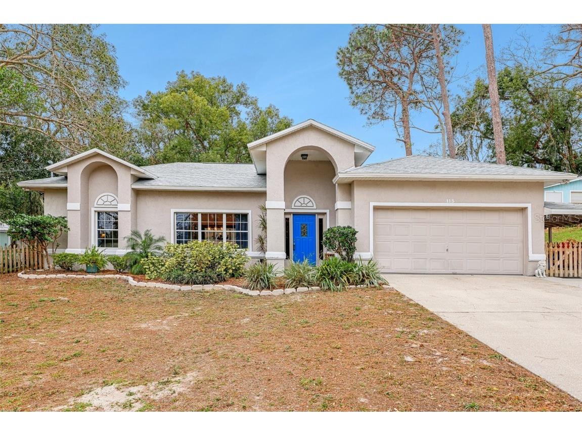 113 Plantation Road Debary FL 32713 - Lake of The Woods V4940000 image1