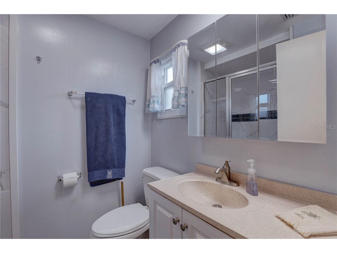 113 Royal Palm Circle Largo FL 33778 TB8422562 image17