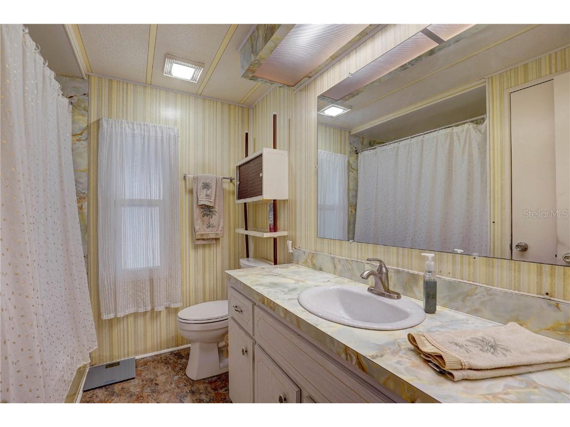 113 Royal Palm Circle Largo FL 33778 TB8422562 image20