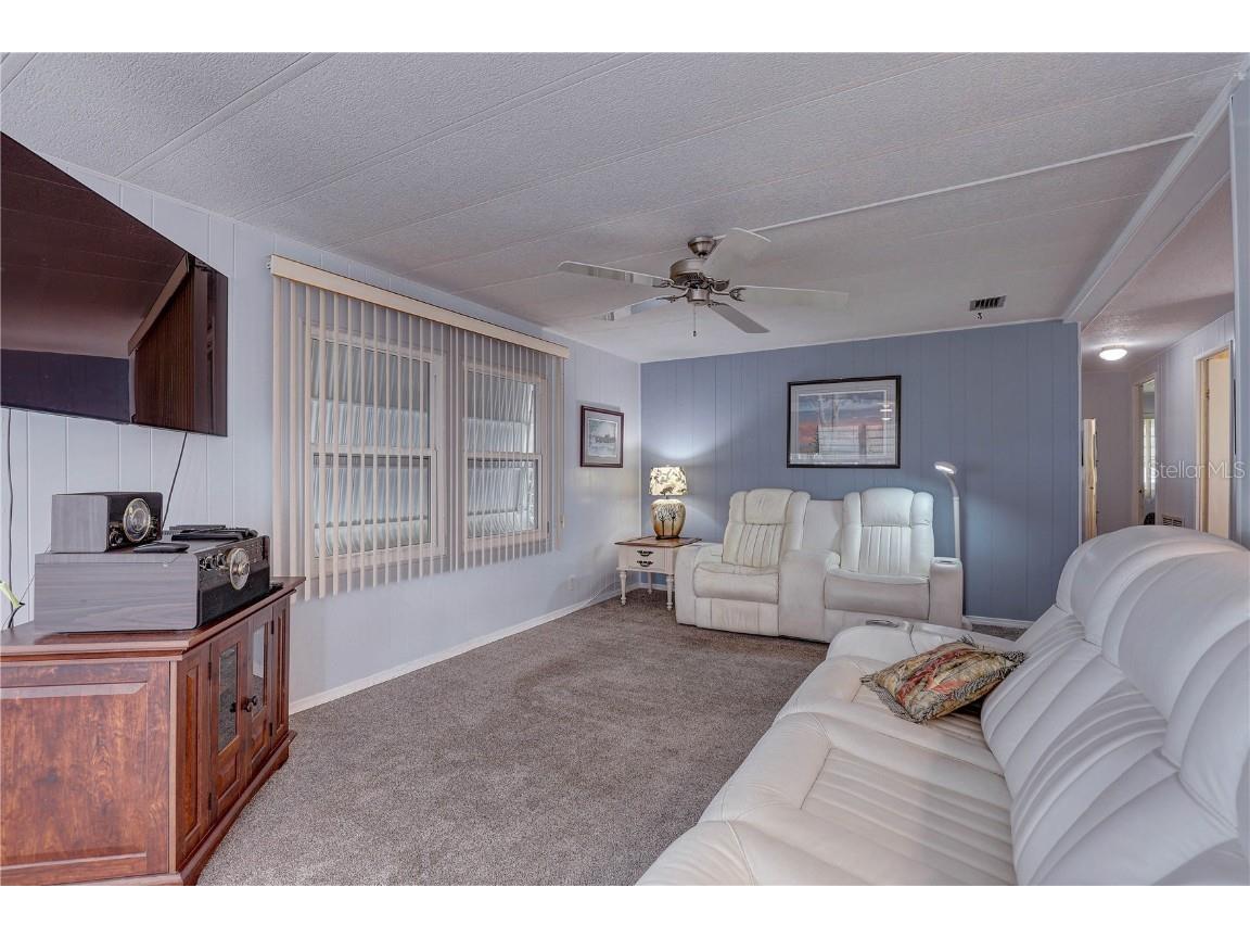 113 Royal Palm Circle Largo FL 33778 TB8422562 image27