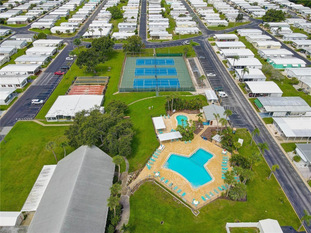 113 Royal Palm Circle Largo FL 33778 TB8422562 image35