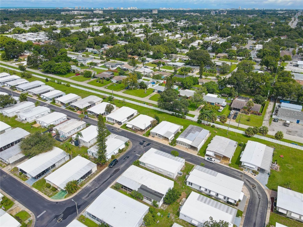 113 Royal Palm Circle Largo FL 33778 TB8422562 image37