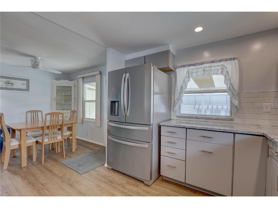 113 Royal Palm Circle Largo FL 33778 TB8422562 image9