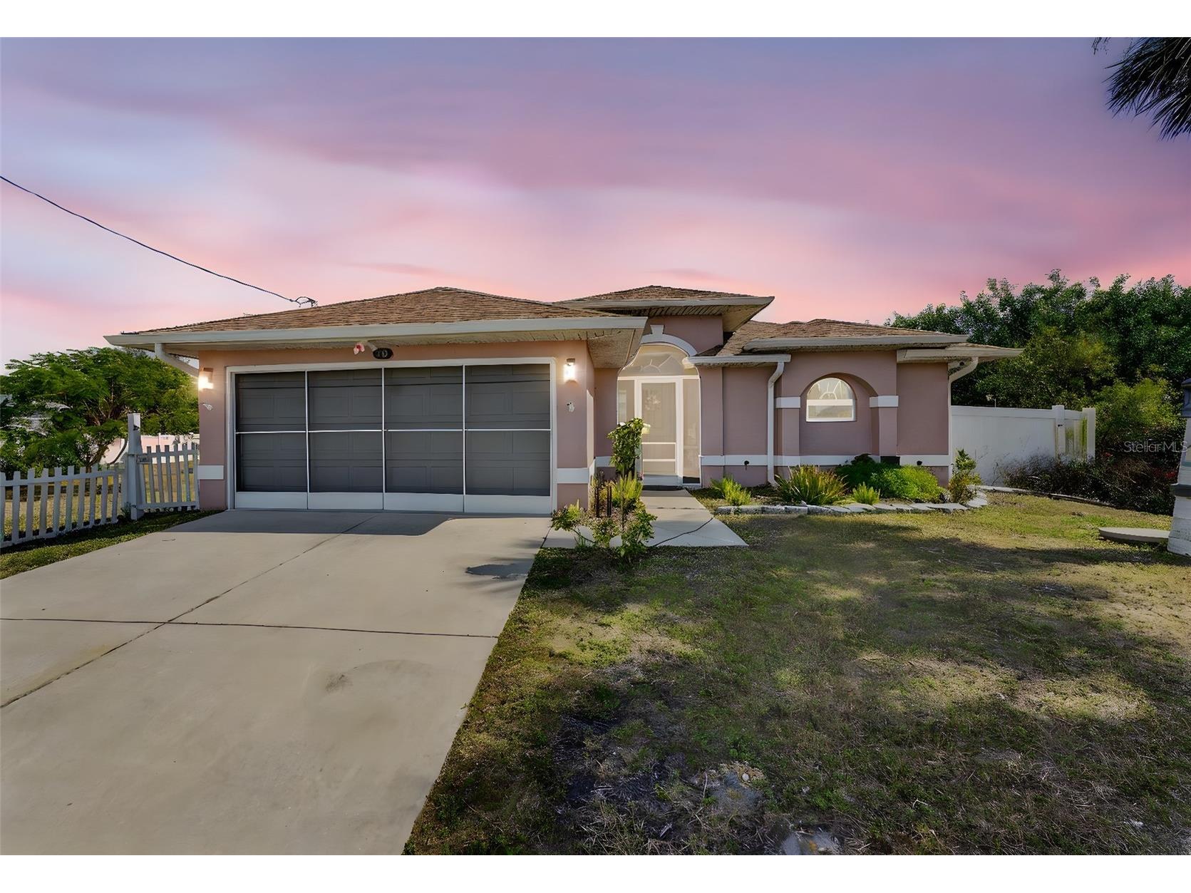 113 Sesame Road W Rotonda West FL 33947 D6145739 image1