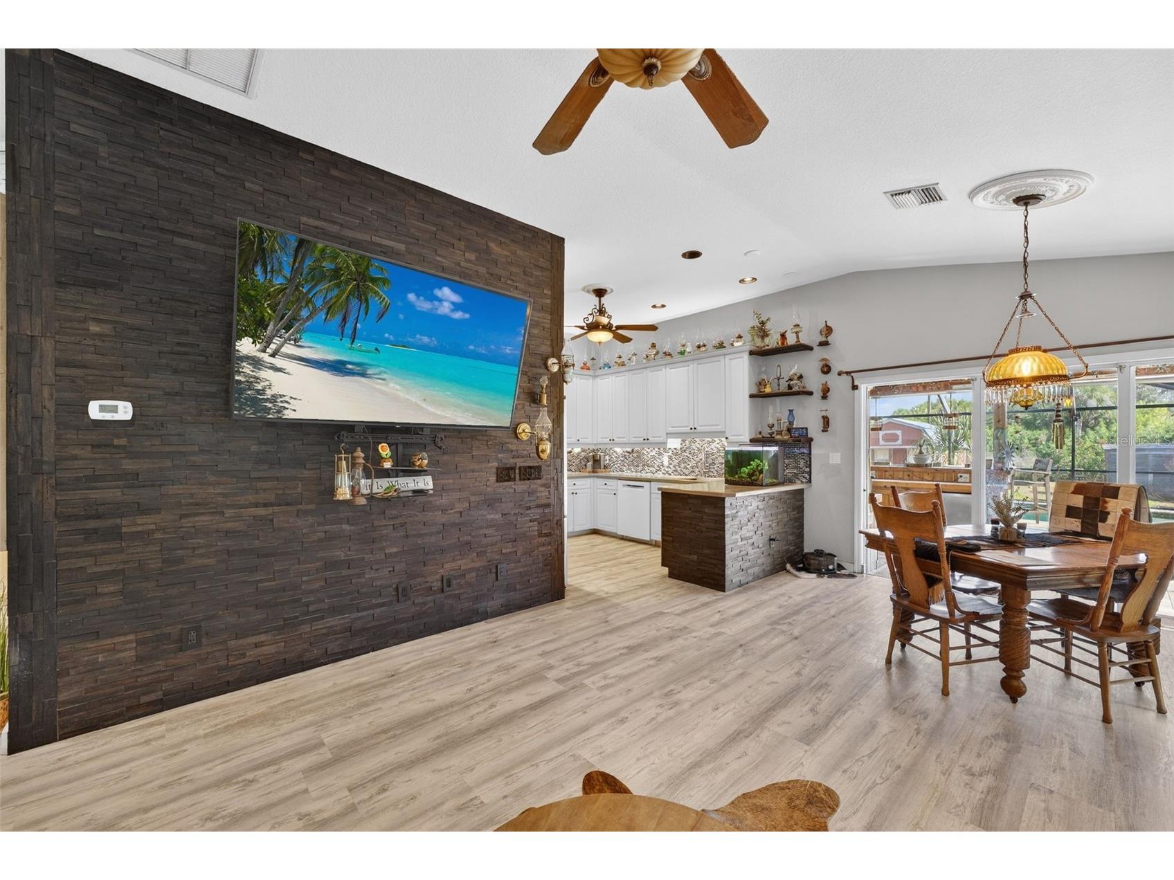 113 Sesame Road W Rotonda West FL 33947 D6145739 image9