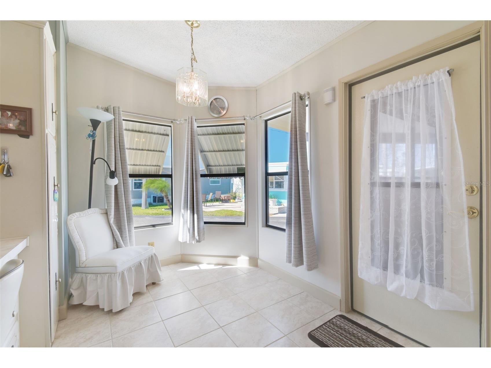 113 Southwinds Drive Sarasota FL 34231 A4644153 image4