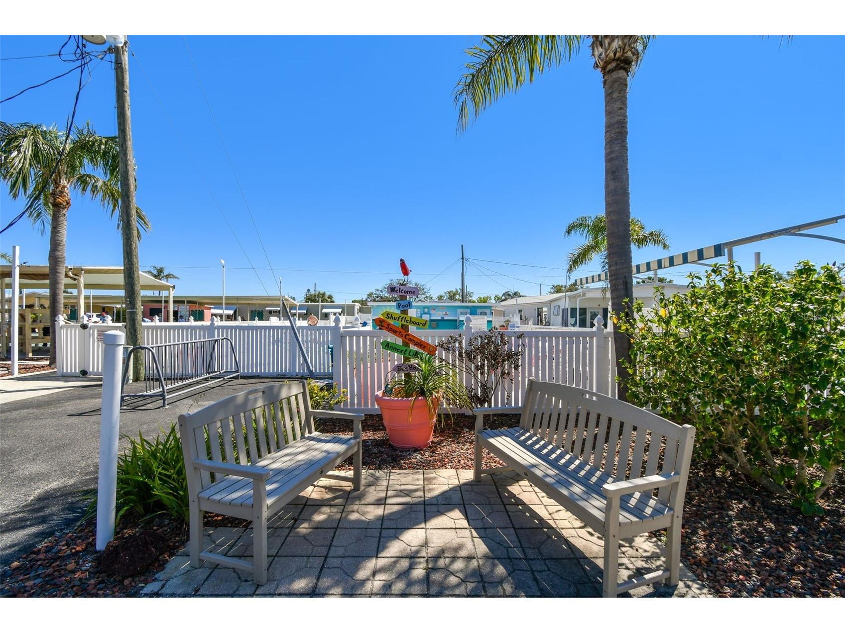 113 Southwinds Drive Sarasota FL 34231 A4644153 image43