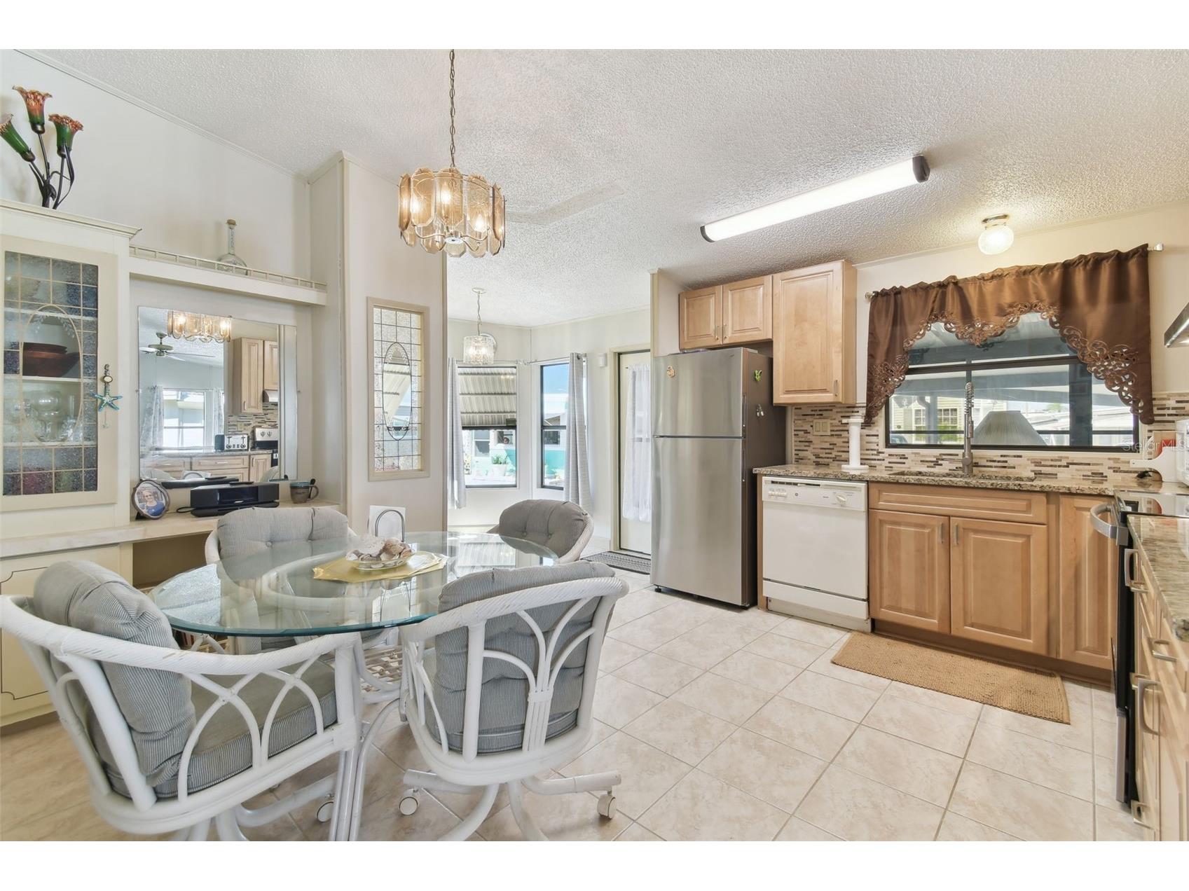 113 Southwinds Drive Sarasota FL 34231 A4644153 image8