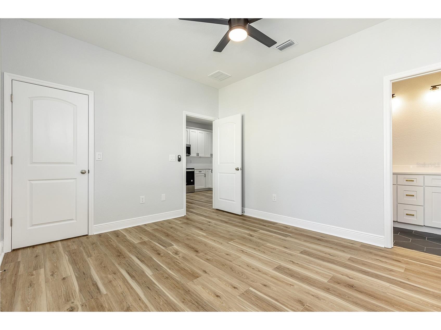 113 W Elm Street Tampa FL 33604 TB8472559 image19