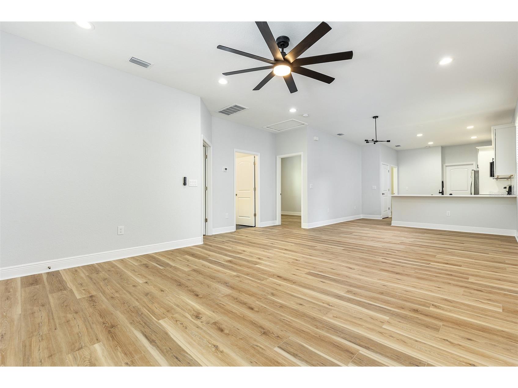 113 W Elm Street Tampa FL 33604 TB8472559 image4