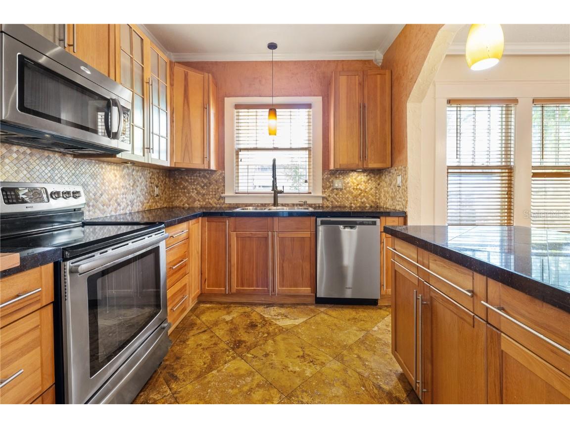 113 W Powhatan Avenue Tampa FL 33604 TB8452128 image12