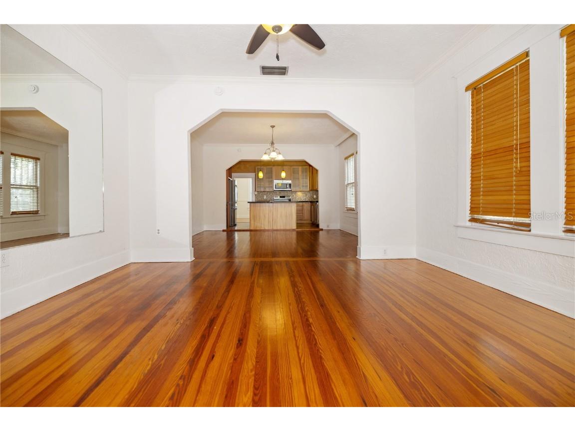 113 W Powhatan Avenue Tampa FL 33604 TB8452128 image7