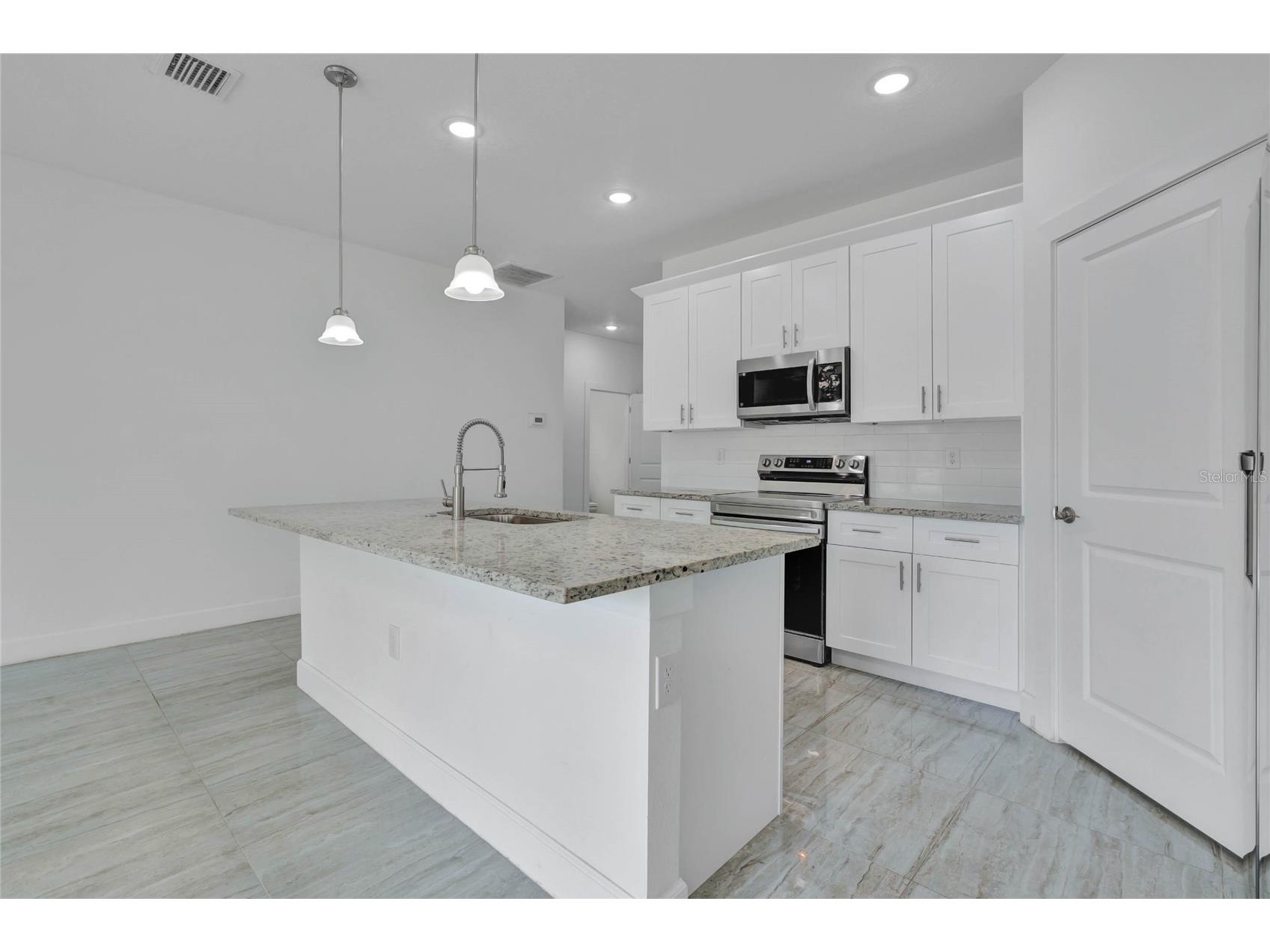113 W Redding Street Davenport FL 33837 TB8488005 image5