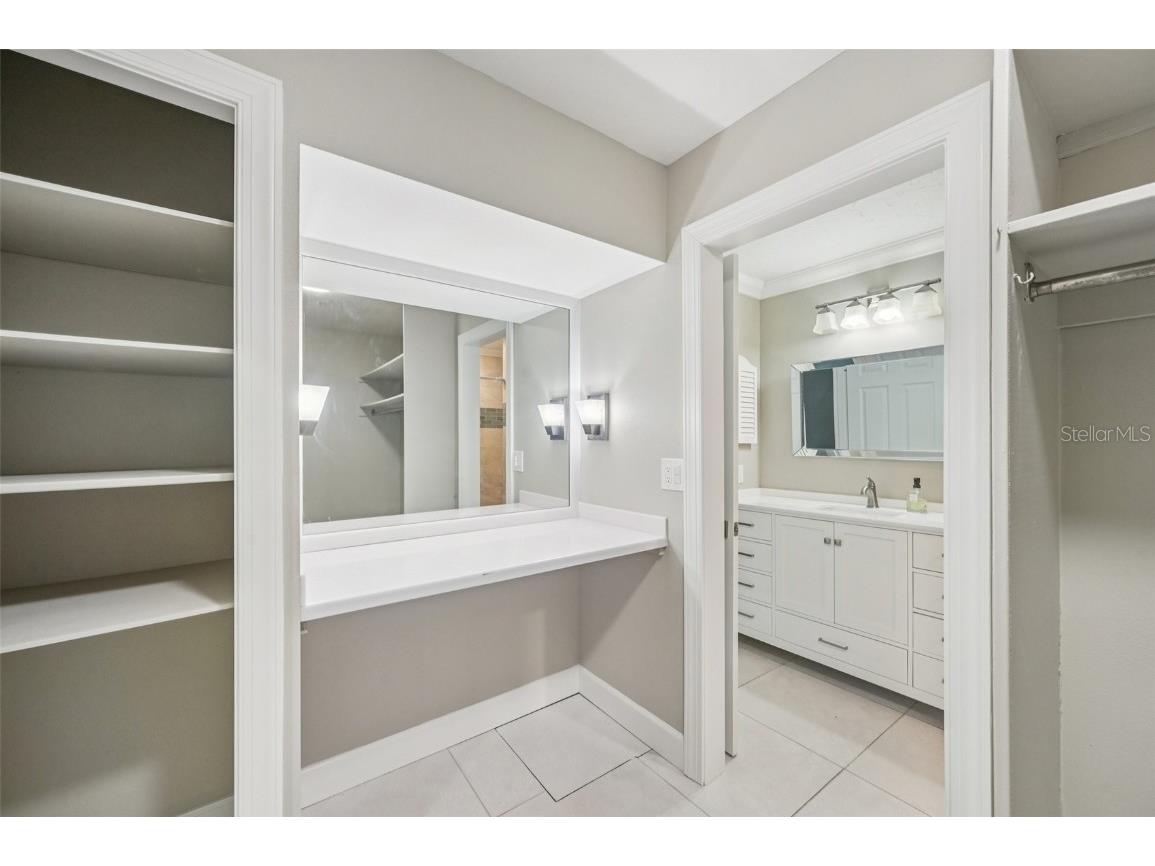 113 Whispering Sands Drive #V-47 Sarasota FL 34242 A4670850 image14