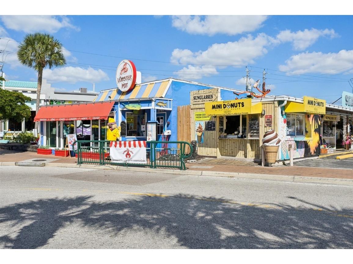 113 Whispering Sands Drive #V-47 Sarasota FL 34242 A4670850 image32