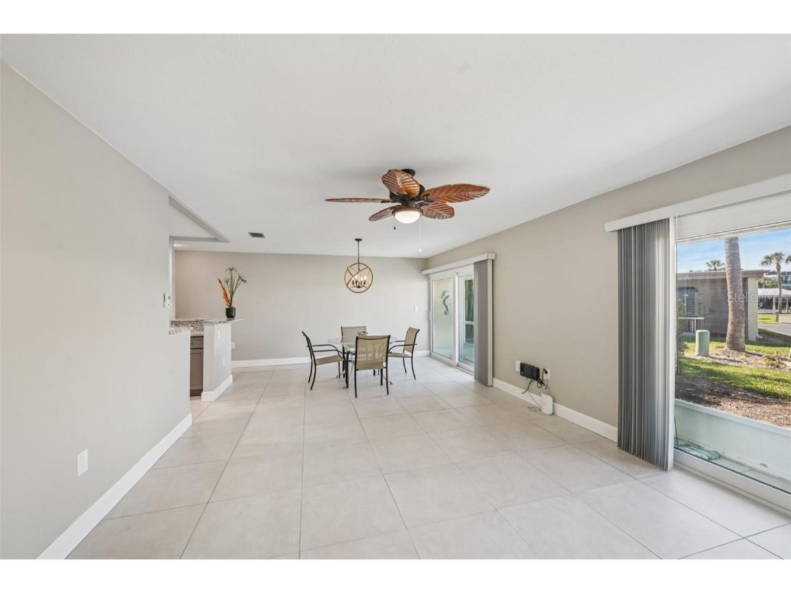 113 Whispering Sands Drive #V-47 Sarasota FL 34242 A4670850 image4