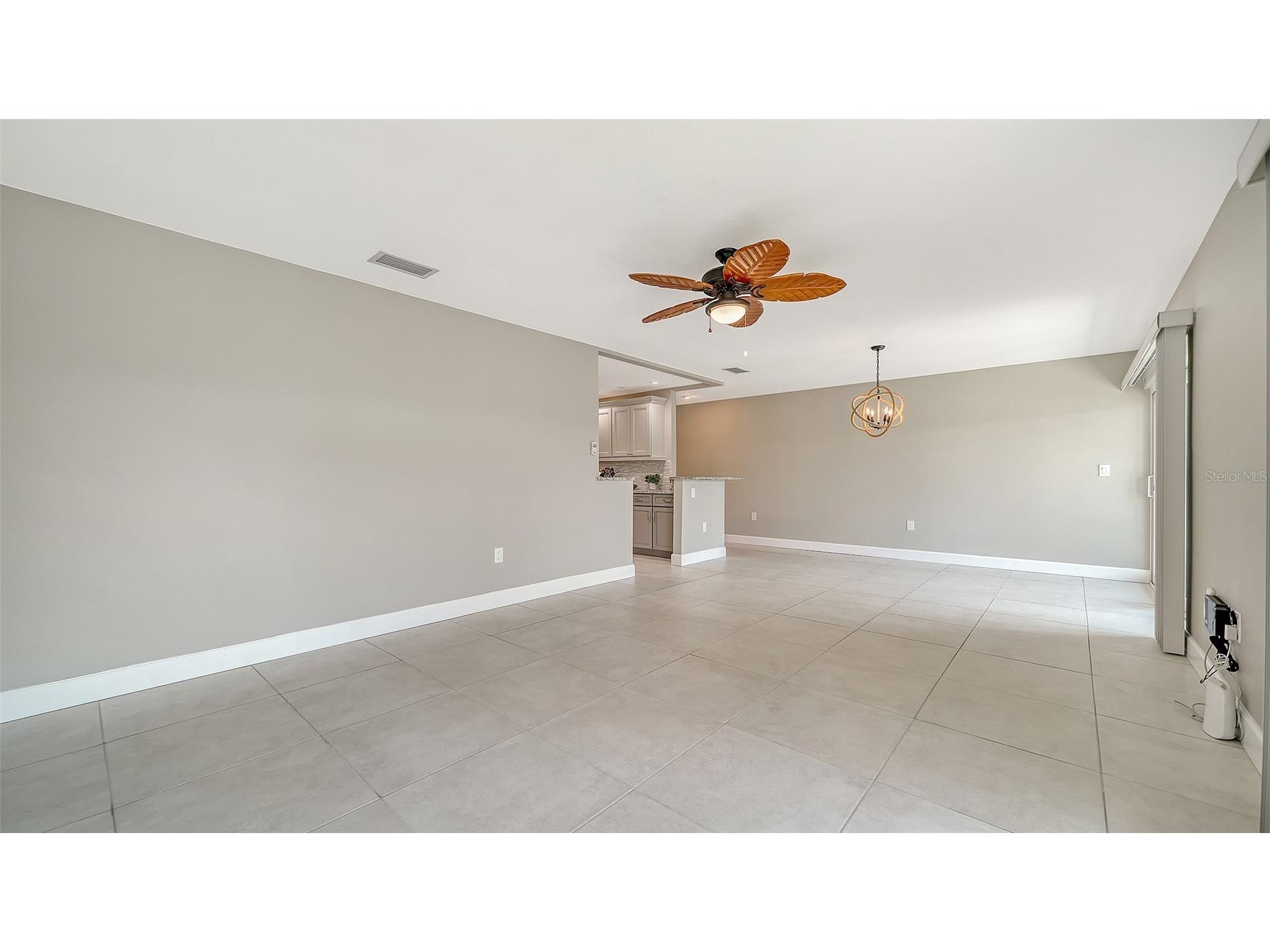 113 Whispering Sands Drive #V47 Sarasota FL 34242 - GULF OF AMERICA A4683156 image16